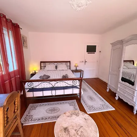 La Florence Provencale, 6 Chambres, Piscine, Veranda 迪涅莱班